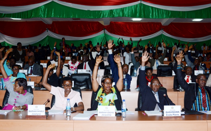 Burundi : "le gouvernement est en plein déni" Burundi : "le gouvernement est en plein déni"