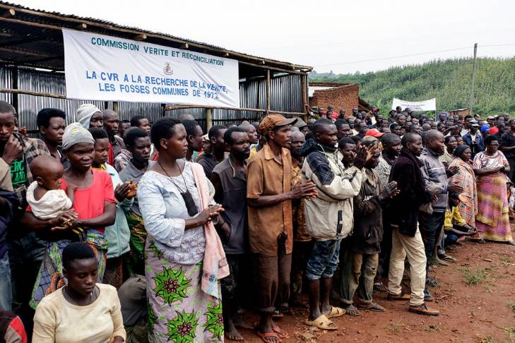 Exhumation of mass graves in Burundi by the Truth and Reconvliation Commission (TRC) Exhumation of mass graves in Burundi by the Truth and Reconvliation Commission (TRC)