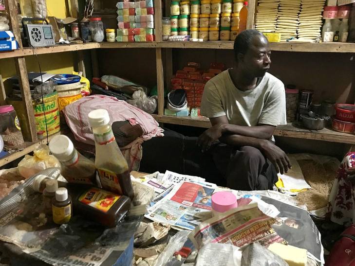 Interviewed by the Gambian Truth Commission, Sainey Faye involves Fatou Bensouda in the decisions that led to his captivity and criticizes her inaction. Sainey Faye, in his small shop in Serrekunda, tells JusticeInfo about the torture he suffered under Yahya Jammeh's regime in 1995.